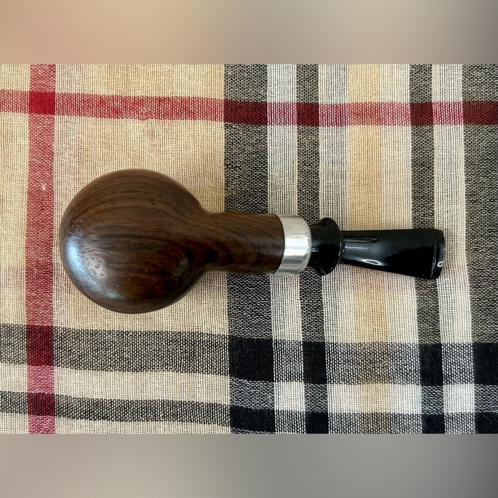 New Unsmoked Short Brown Wooden Smoking Pipe - Picture 3 of 5